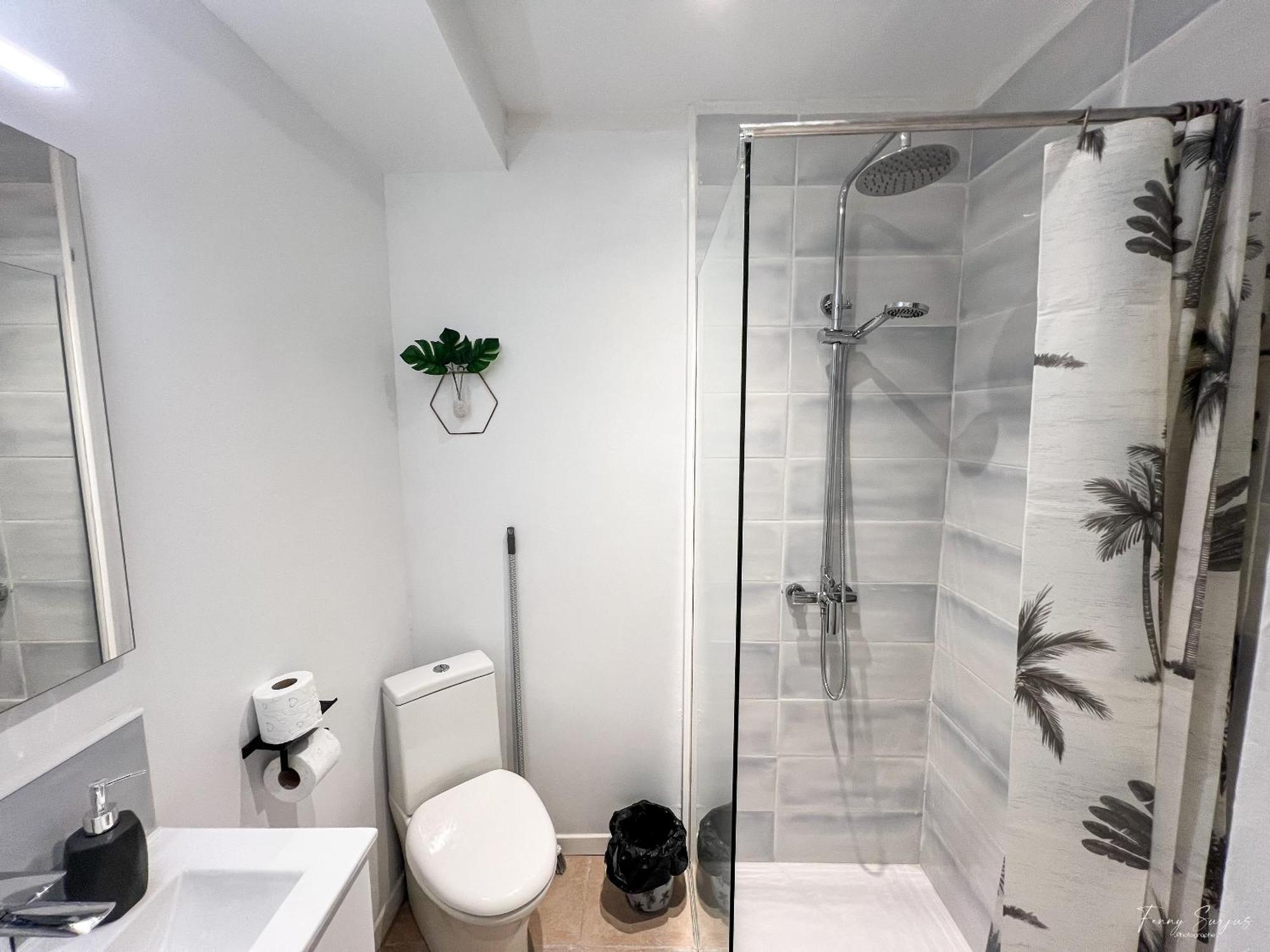Appartements Confortables - Gare A 5 Min Pied - 20Min De La Plage - Terrasse Perpignan Exterior foto